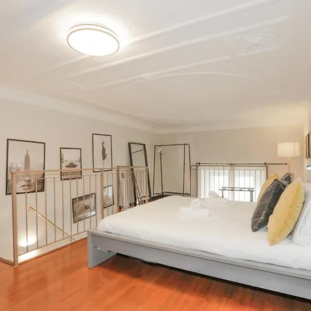 Apartment Su 2 Piani - 1g Wi-fi - Self Check-in - Netflix *