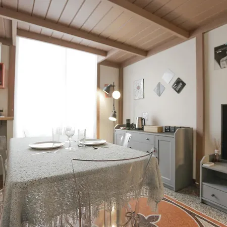 Su 2 Piani - 1g Wi-fi - Self Check-in - Netflix Apartment
